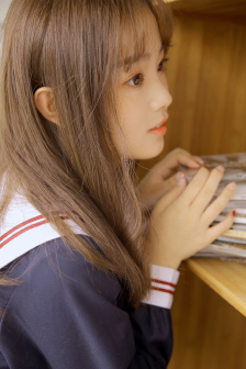 爱矢峰子